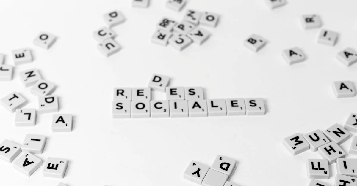 découvrez tout sur le scrabble, le jeu de lettres incontournable qui stimule votre vocabulaire et votre stratégie. jouez seul ou entre amis pour des heures de plaisir et de défis linguistiques.