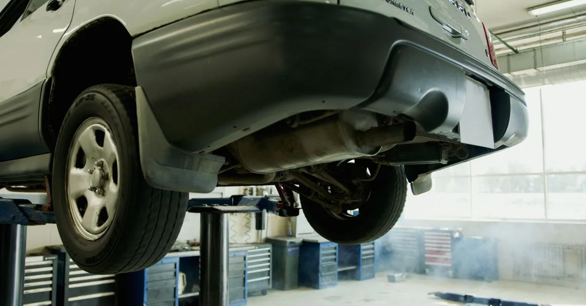 découvrez nos services complets d'entretien de véhicules et d'assurance pour assurer sécurité, performance et sérénité à votre automobile.