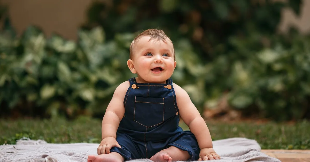 découvrez tout ce qu'il faut savoir sur les bébés : conseils, soins, alimentation et développement pour accompagner sereinement votre tout-petit.