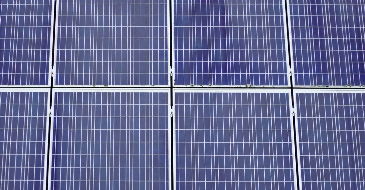 découvrez nos panneaux solaires haute performance pour une énergie propre et renouvelable, adaptés à tous types d’installations.